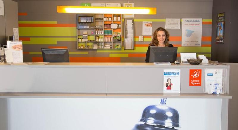 B&B Hotel Figueres Figueres  Luaran gambar